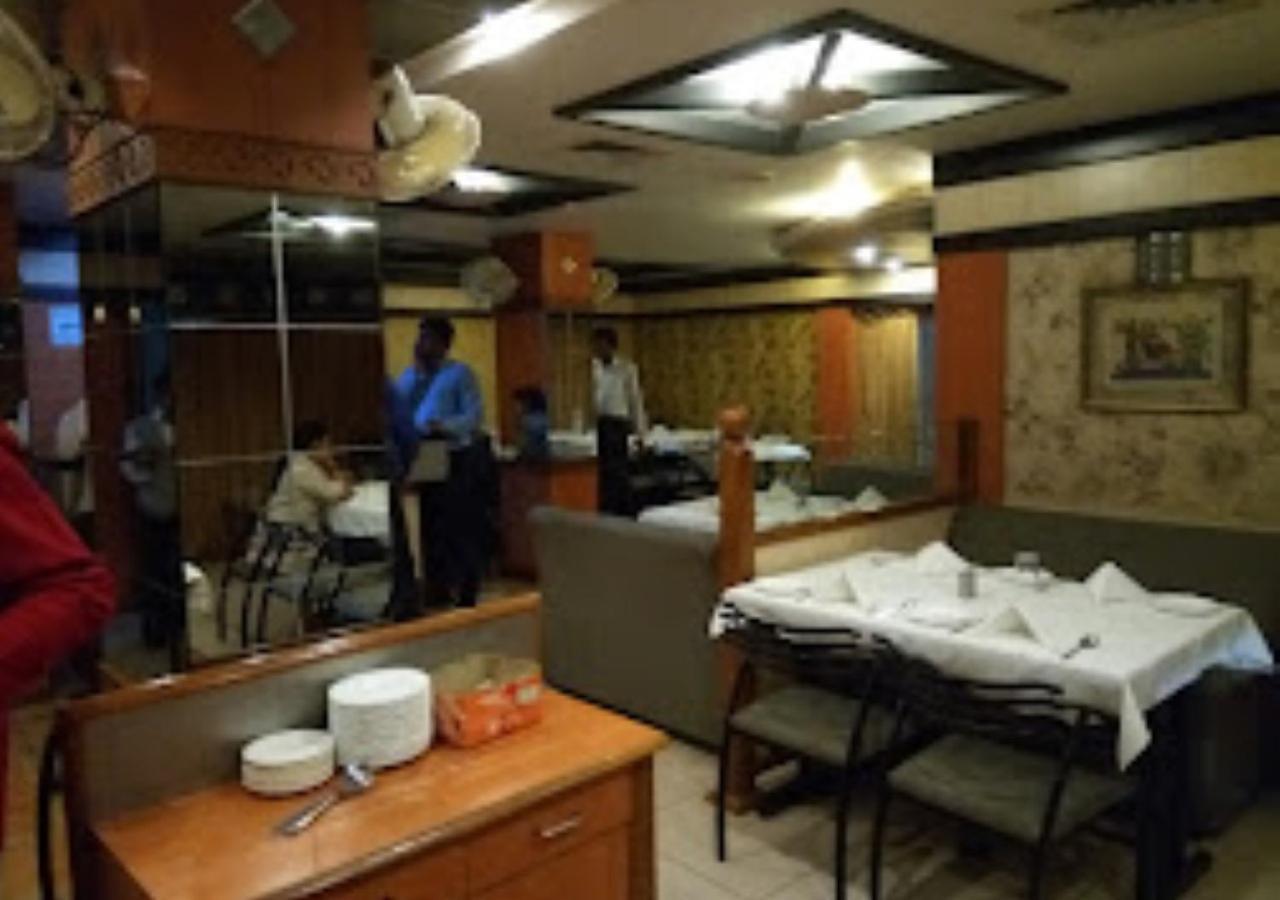 Hotel Mayur Restaurant Chandrapur Exterior photo