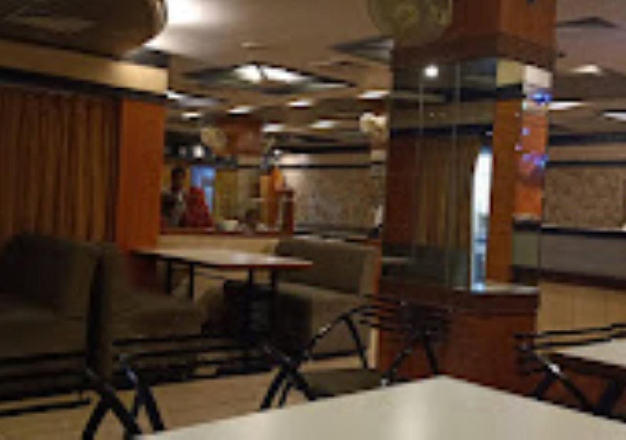 Hotel Mayur Restaurant Chandrapur Exterior photo